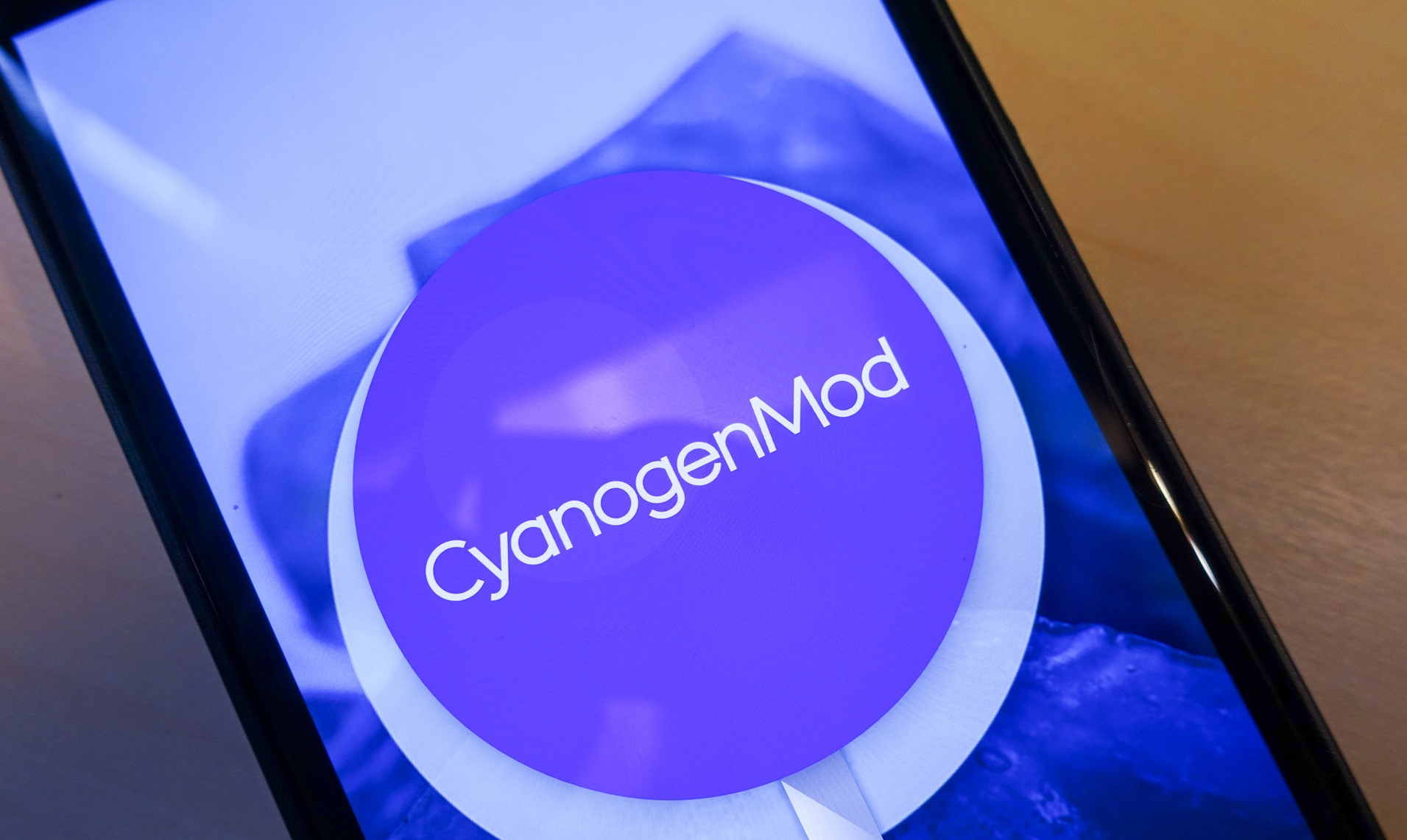 Endlich: CyanogenMod 12.1 läuft auf Samsung Galaxy S6!