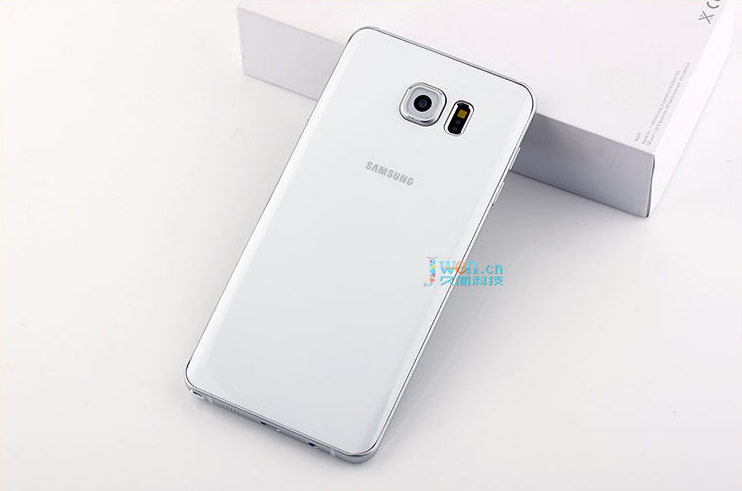 Samsung Galaxy Note 5 zeigt sich von allen Seiten
