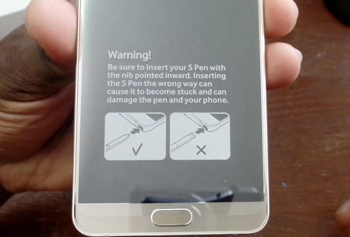 Samsung Galaxy Note 5: Warnung vor falschem Einstecken des S Pen