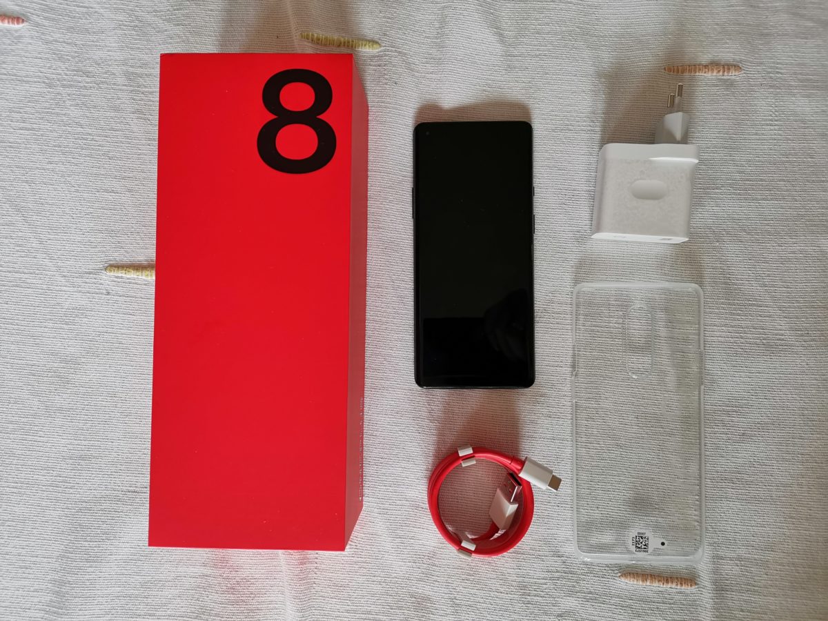 OnePlus 8 Pro Lieferumfang