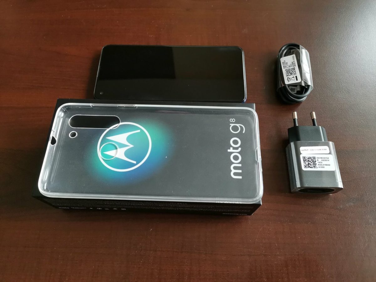 Motorola Moto G8 Lieferumfang