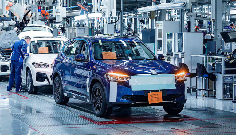 BMW iX3: Elektro-SUV wird ab Spätsommer in Serie produziert