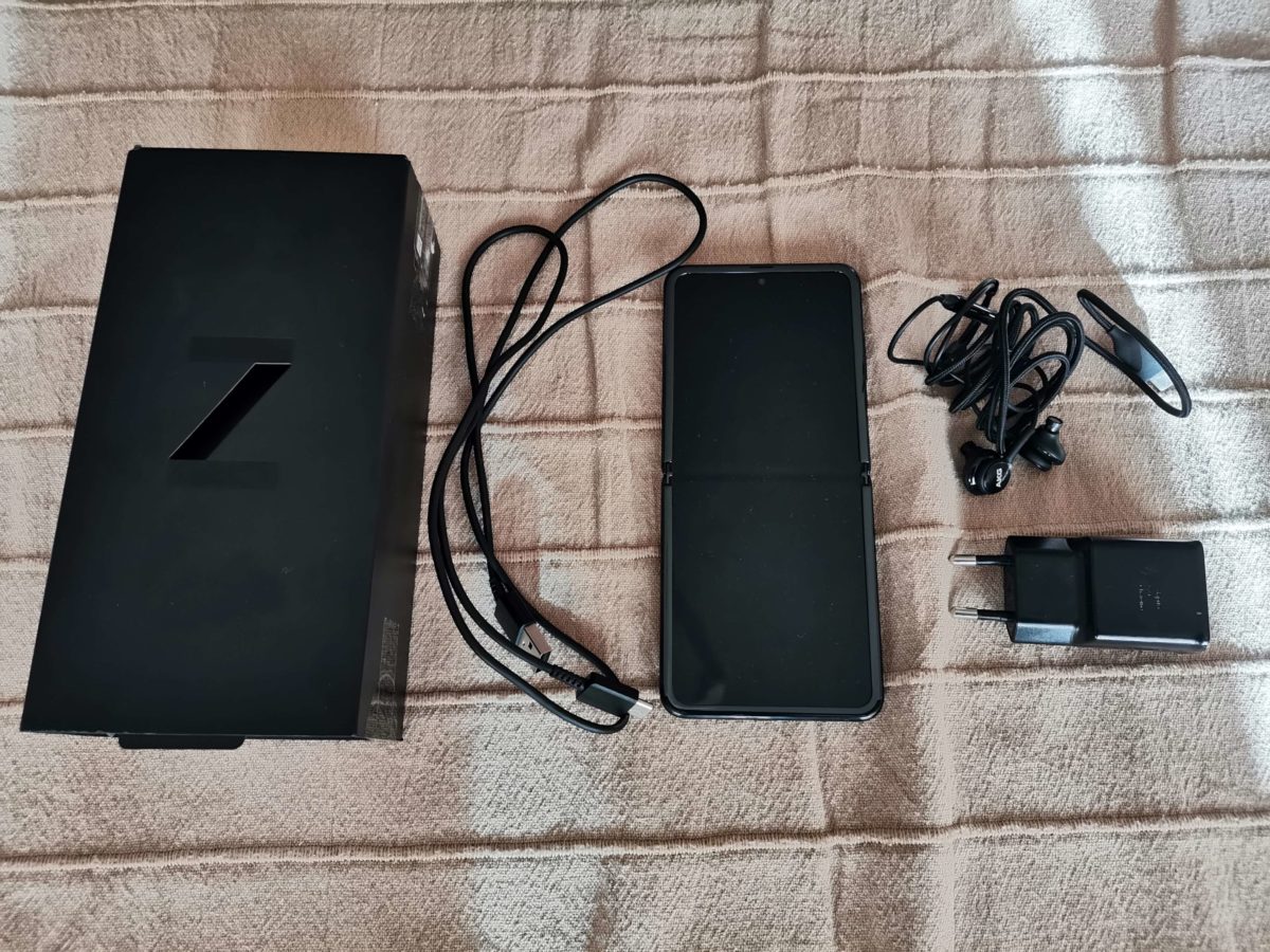 Samsung Galaxy Z Flip Lieferumfang Samsung Galaxy Z Flip Lieferumfang