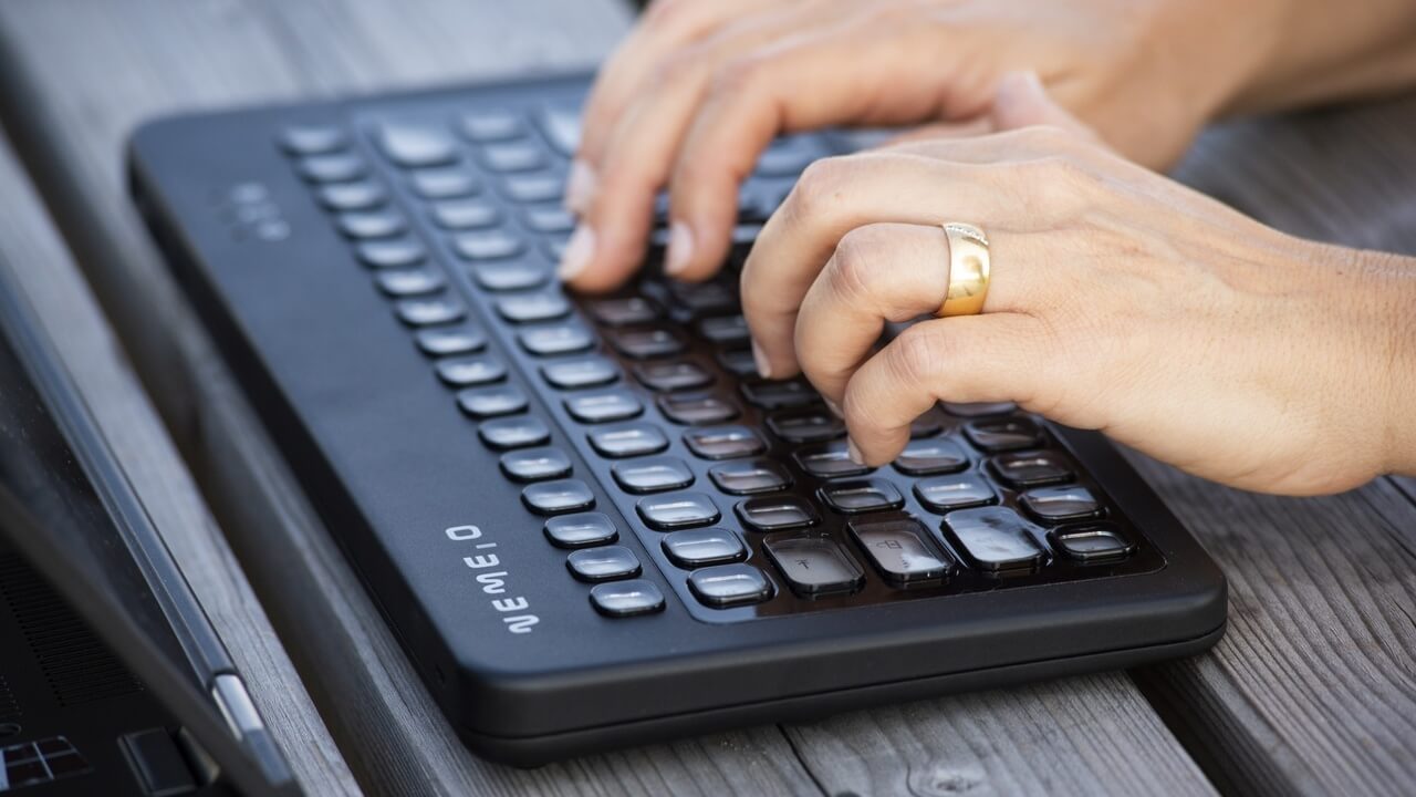 Nemeio E-Paper Tastatur