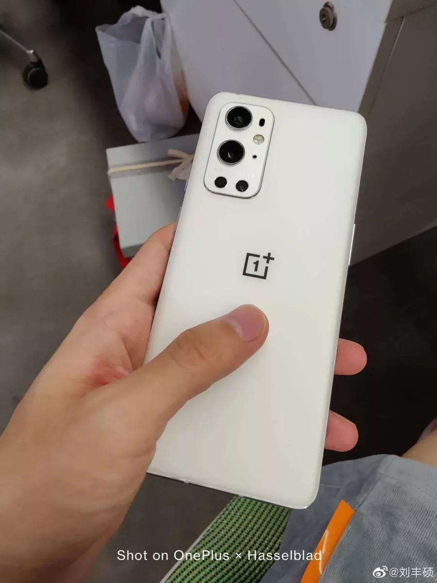 OnePlus 9 Pro white