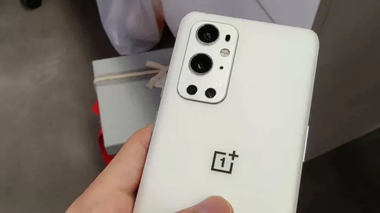 OnePlus 9 Pro white Header
