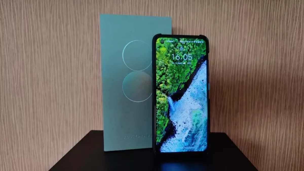 Asus ZenFone 8