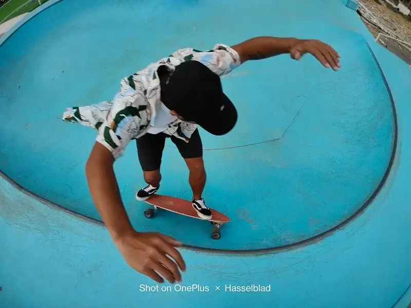OnePlus 10 Pro 150° Ultra-Wide Skateboarding
