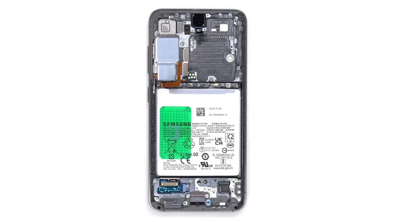 Samsung Galaxy S23 Teardown