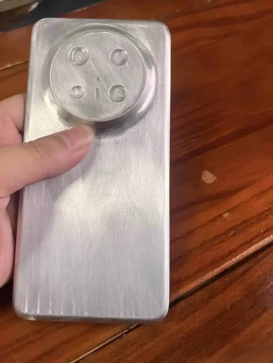Huawei Mate 70 Dummy Huawei Mate 70 Dummy