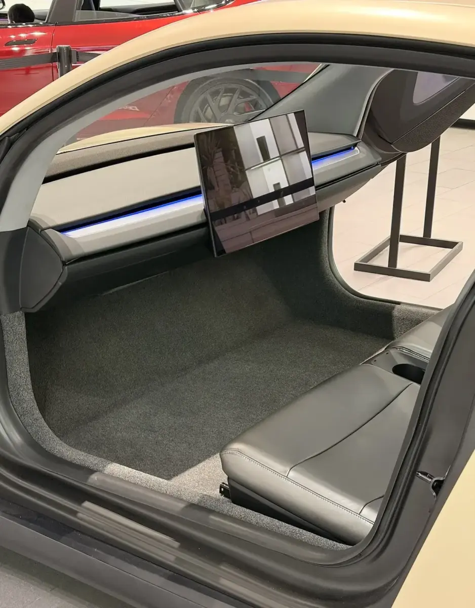 Tesla Cybercab new Design