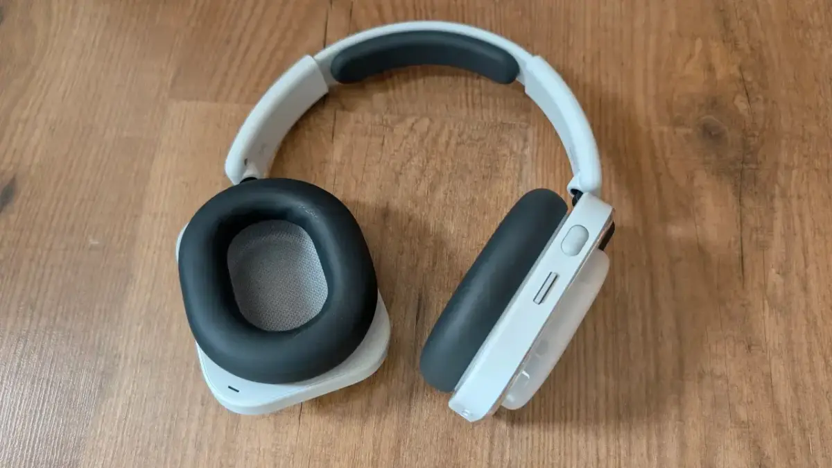 Nothing Headphone (a) Nothing Headphone (a)
