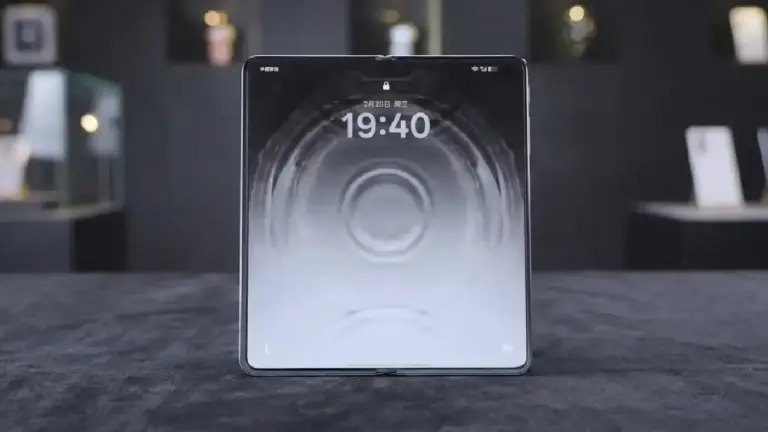 Oppo Find N6 Displayfalte