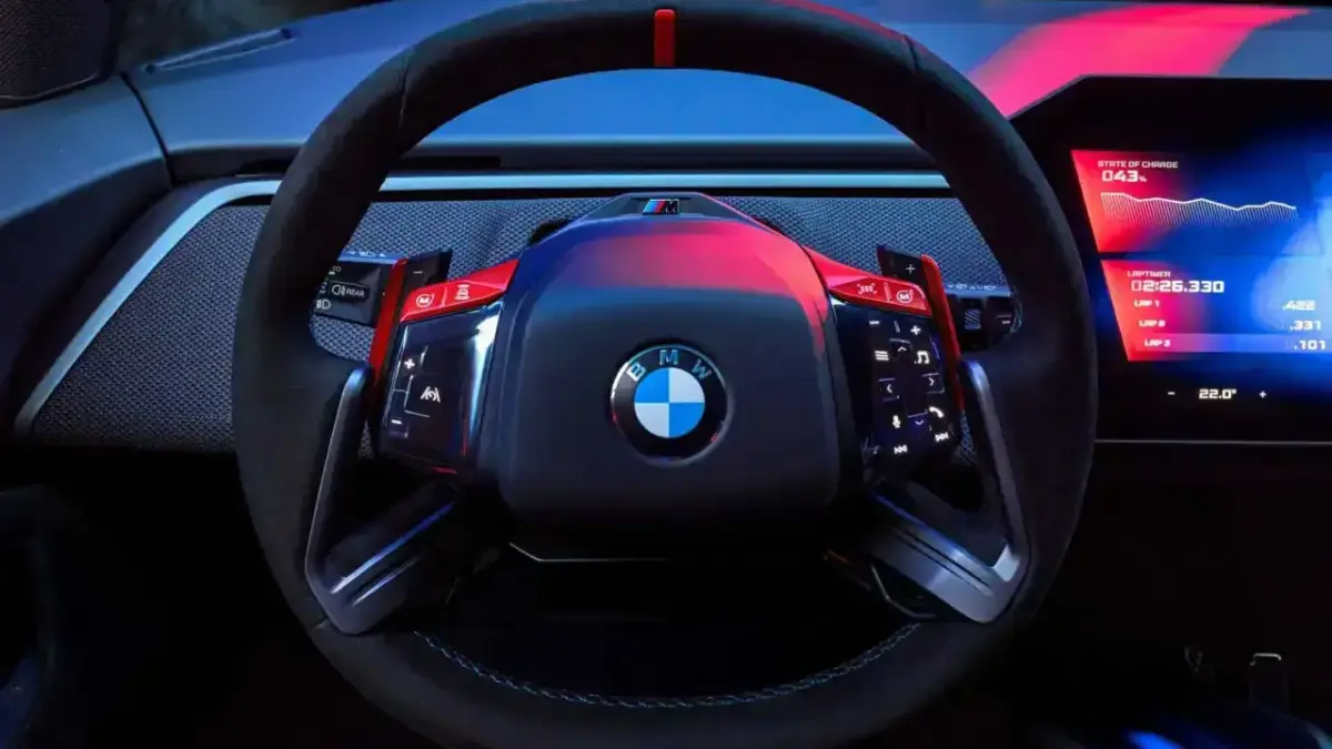 Cockpit des BMW M3 Concept Neue Klasse mit Schaltwippen Cockpit des BMW M3 Concept Neue Klasse mit Schaltwippen