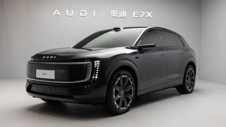 schräge Frontansicht des chinesischen AUDI E7X