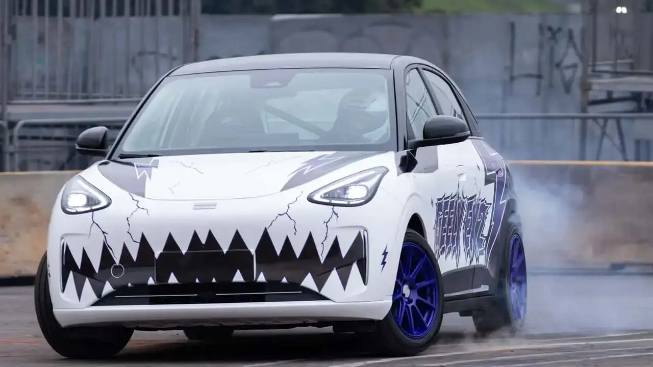 Geely EX2 Track