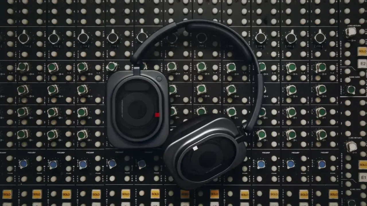 schwarze Nothing Headphone (1) Pro