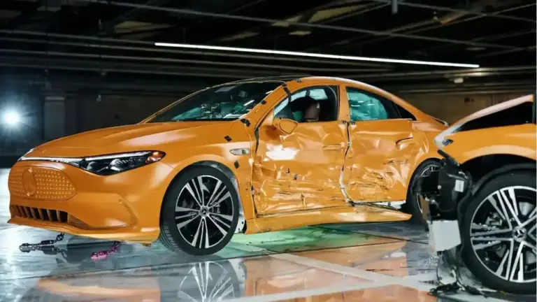 Crashtest des Mercedes CLA